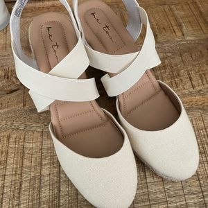 Mee Too sandals size 11